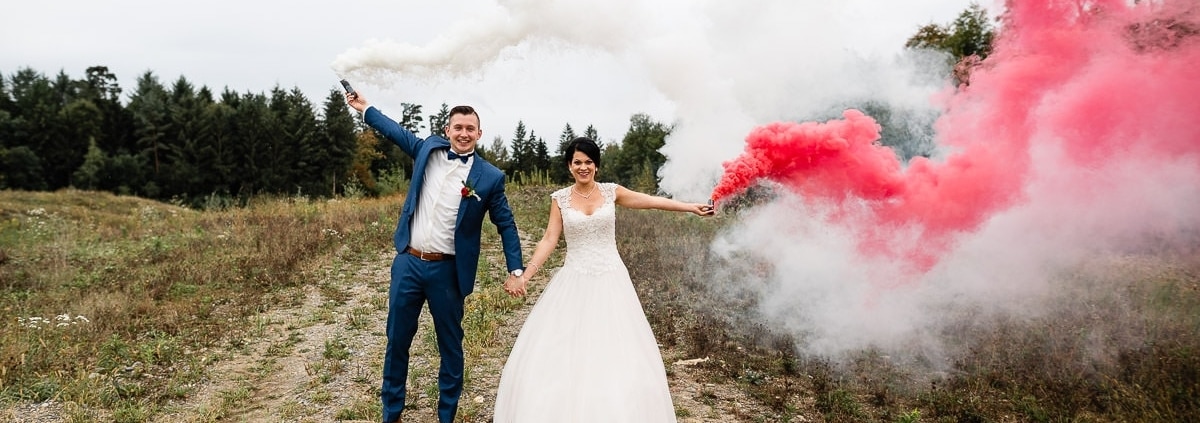 hochzeit smoke bombs