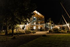Hopfengut No20 bei Nacht während einer Hochzeitsfeier
