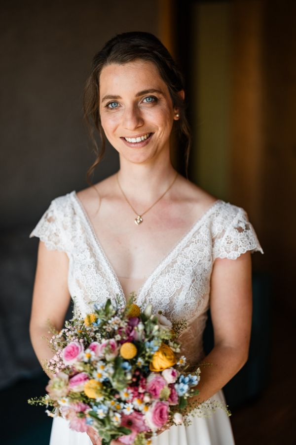 Brautporträt von Bettina auf der Gutsalm Harlachberg