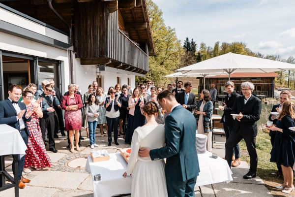 Freie Trauung von Bettina und Jonas auf der Gutsalm Harlachberg