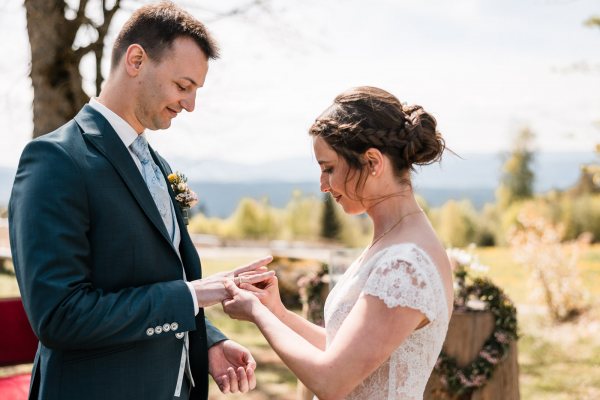 Freie Trauung von Bettina und Jonas auf der Gutsalm Harlachberg
