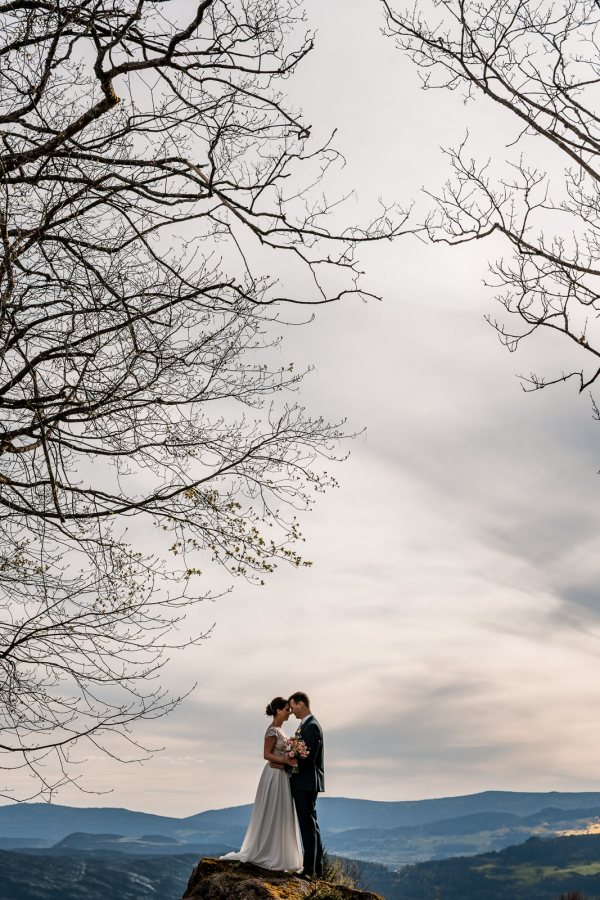 Hochzeit von Bettina und Jonas auf der Gutsalm Harlachberg – Freie Trauung mit Aussicht