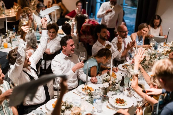 Ausgelassene Hochzeitsfeier im Birnauer Oberhof