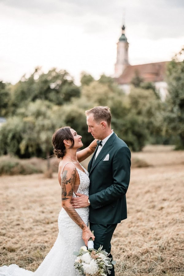 Hochzeitsporträt von Marie und Steve am Birnauer Oberhof
