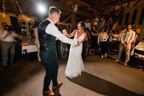 Hochzeitstanz von Marie und Steve im Birnauer Oberhof