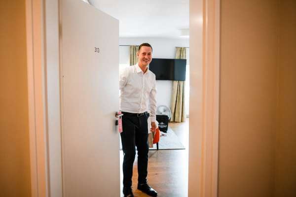 Willkommensgruß im Hotelzimmer