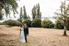 Hochzeit von Marie und Steve am Bodensee – Paarshooting am Birnauer Oberhof