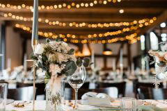 Hochzeitstafel im Birnauer Oberhof mit festlicher Dekoration